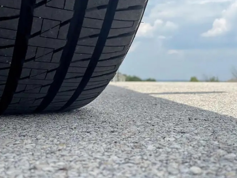 LAN tire pavement friction